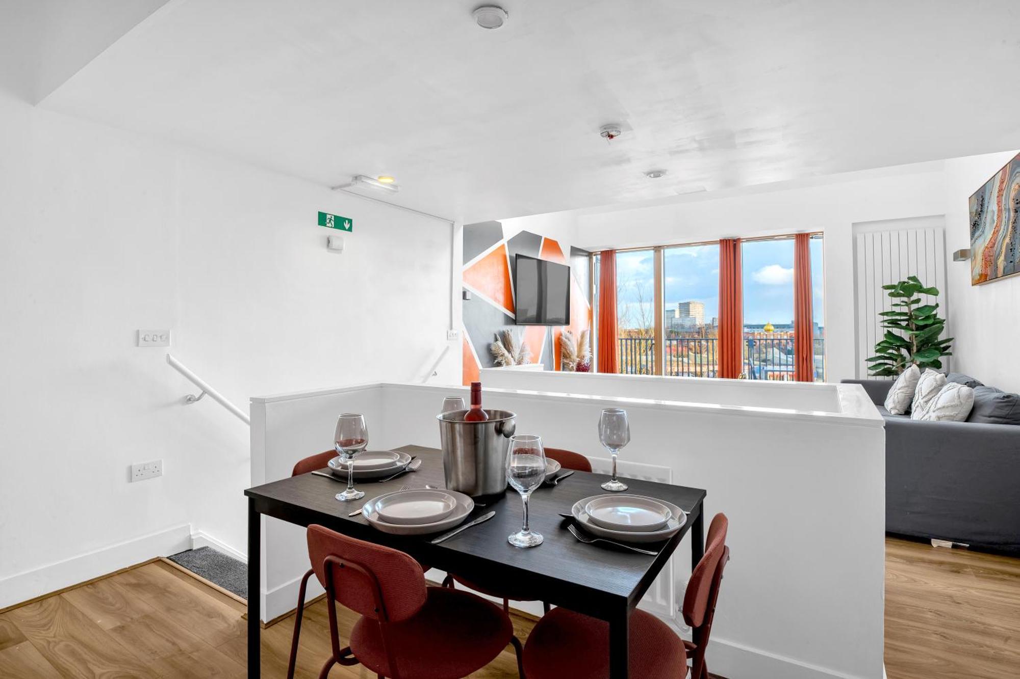 Luxury Waterfront Property With Free Parking Coventry Exterior foto